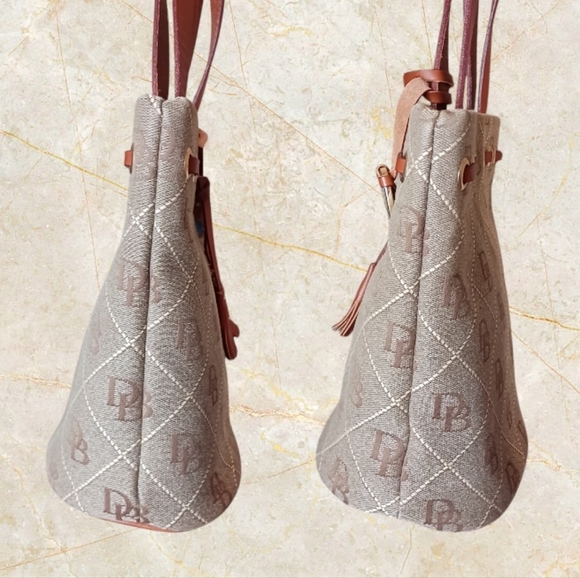 Dooney & Bourke Tassel Bucket Bag Duck Charm - Picture 3 of 12